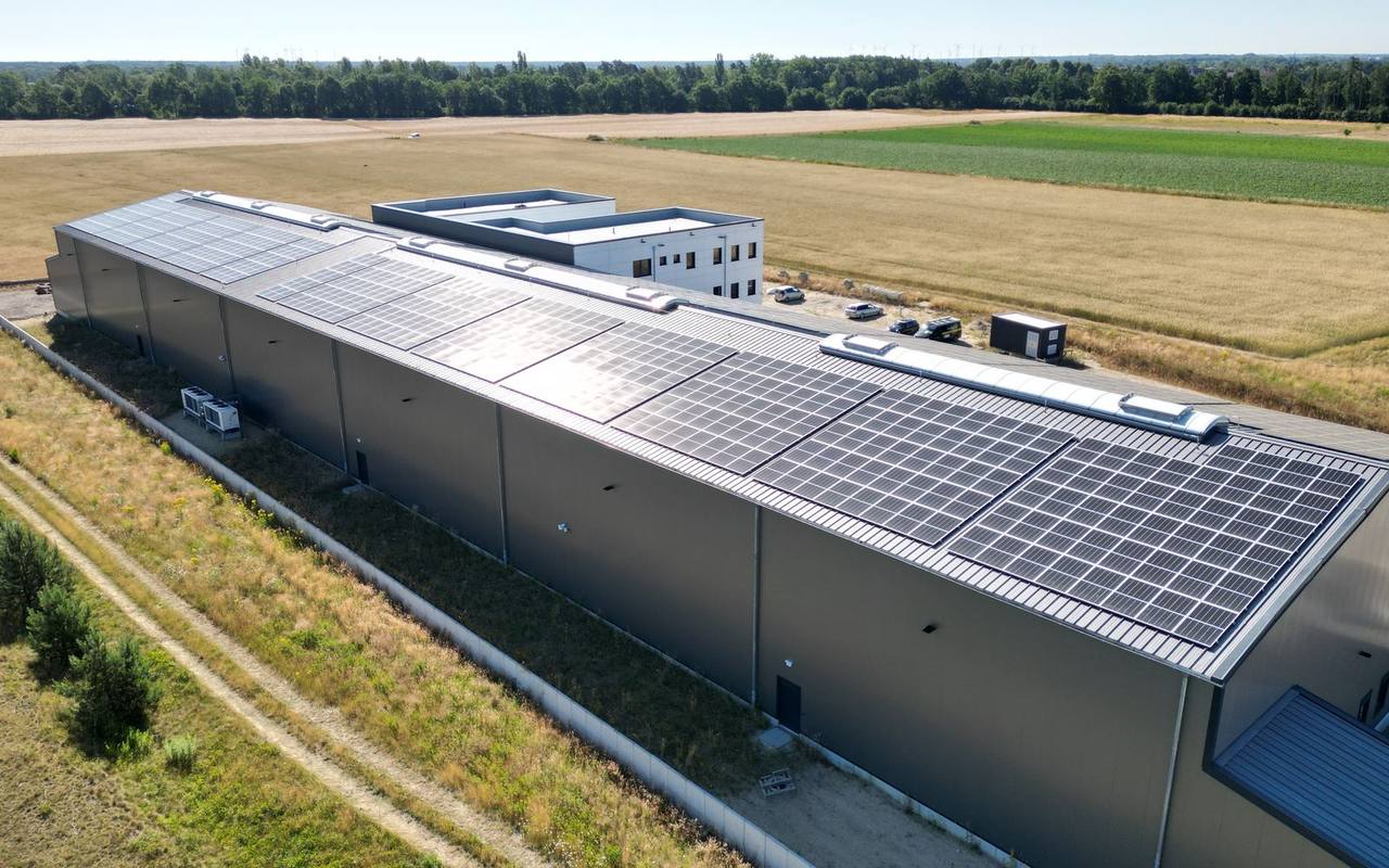 Photovoltaikanlage auf dem eigenen Hallendach